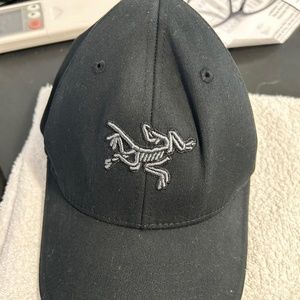 arcteryx ball cap